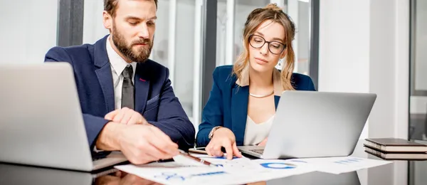 img of Engenheiros e Arquitetos: Como Organizar as Finanças | 2025